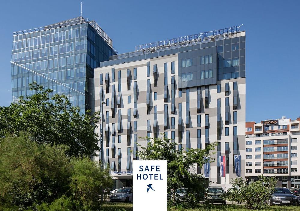 Falkensteiner Hotel Belgrade Superior Bagian luar foto
