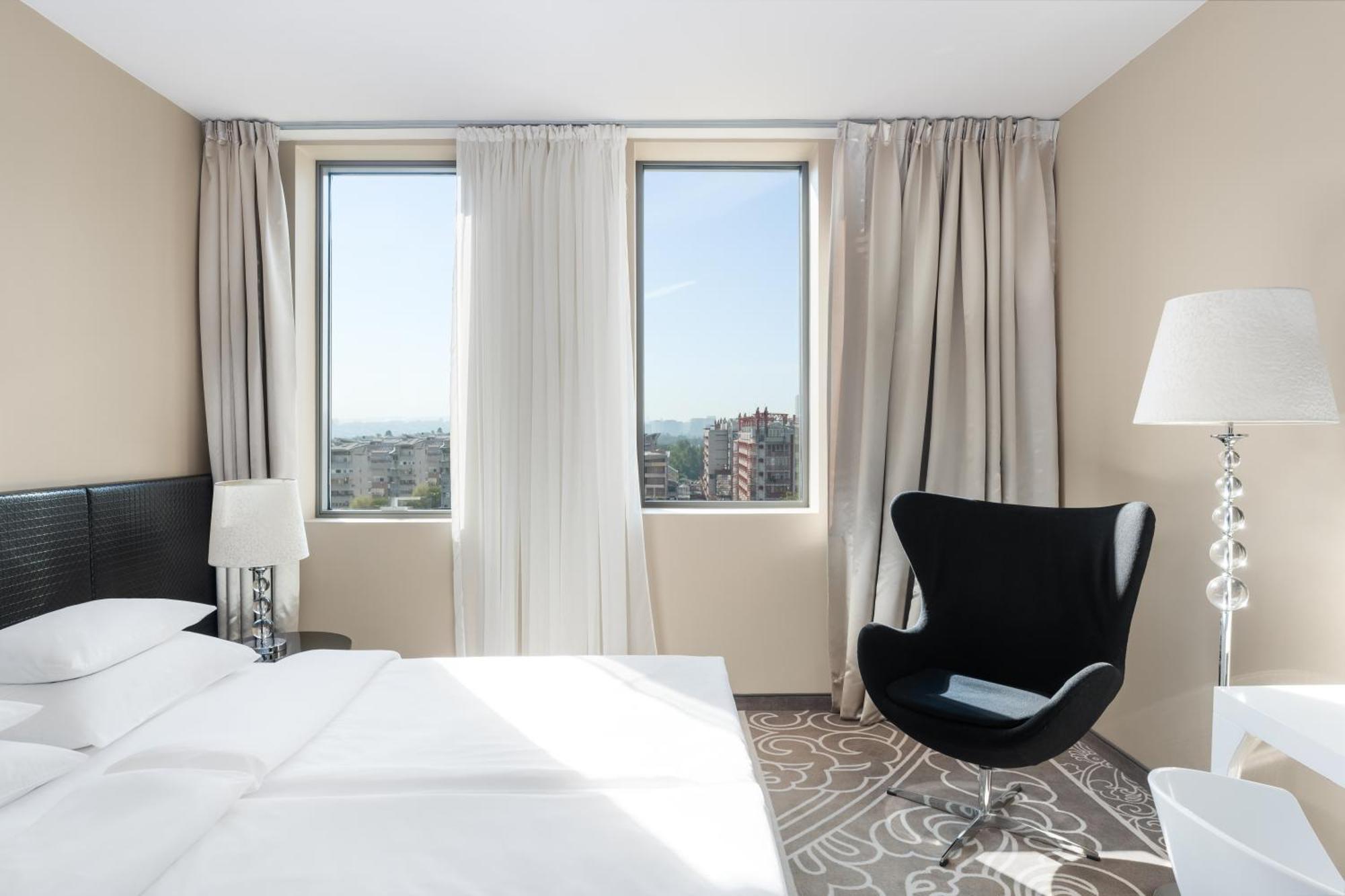 Falkensteiner Hotel Belgrade Superior Bagian luar foto