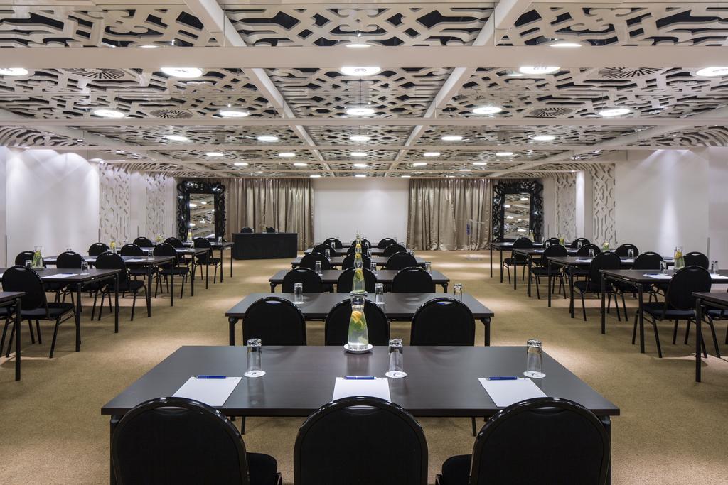 Falkensteiner Hotel Belgrade Superior Bagian luar foto